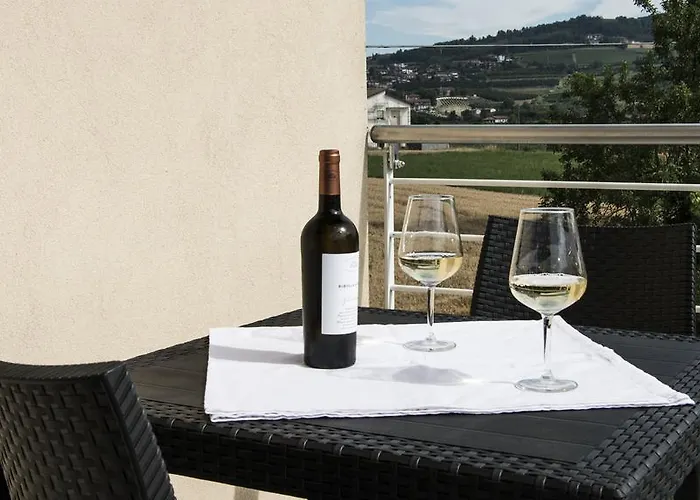 Gemma Lägenhet Alba (Piedmont)